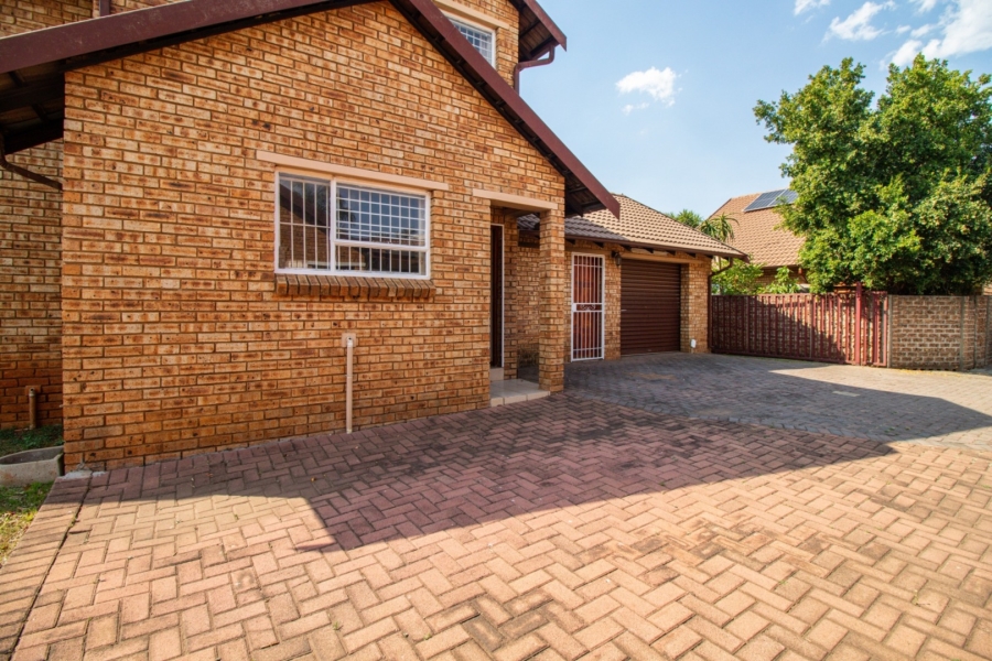 4 Bedroom Property for Sale in Pomona Gauteng