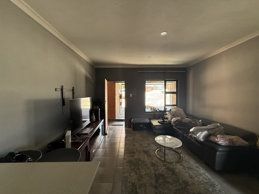 2 Bedroom Property for Sale in Mindalore Gauteng