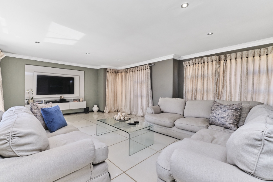 4 Bedroom Property for Sale in Fourways Gauteng