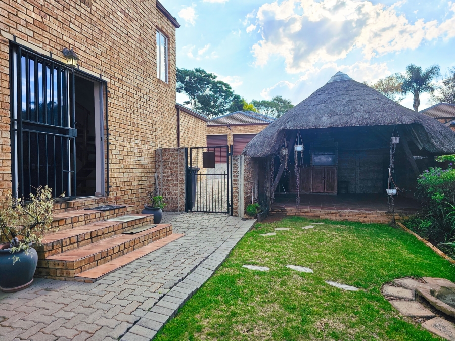 3 Bedroom Property for Sale in Honeydew Manor Gauteng