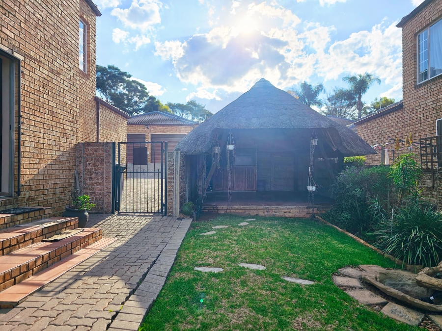 3 Bedroom Property for Sale in Honeydew Manor Gauteng