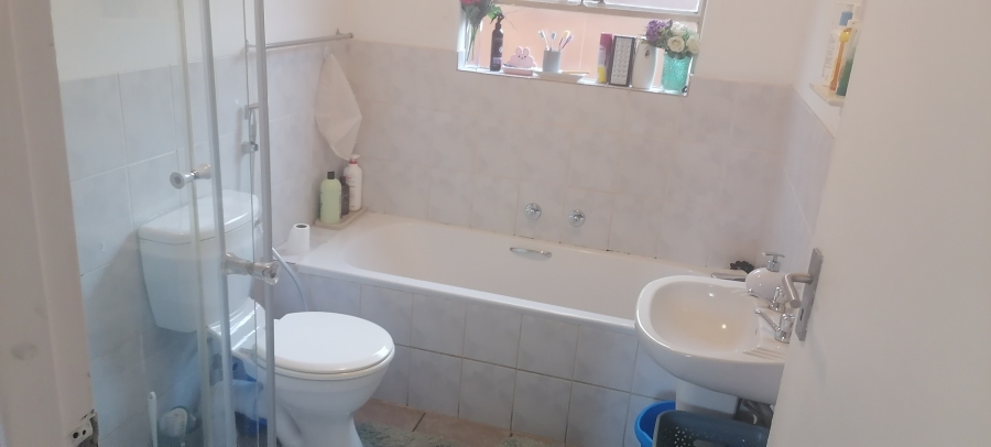 To Let 2 Bedroom Property for Rent in Wilgeheuwel Gauteng