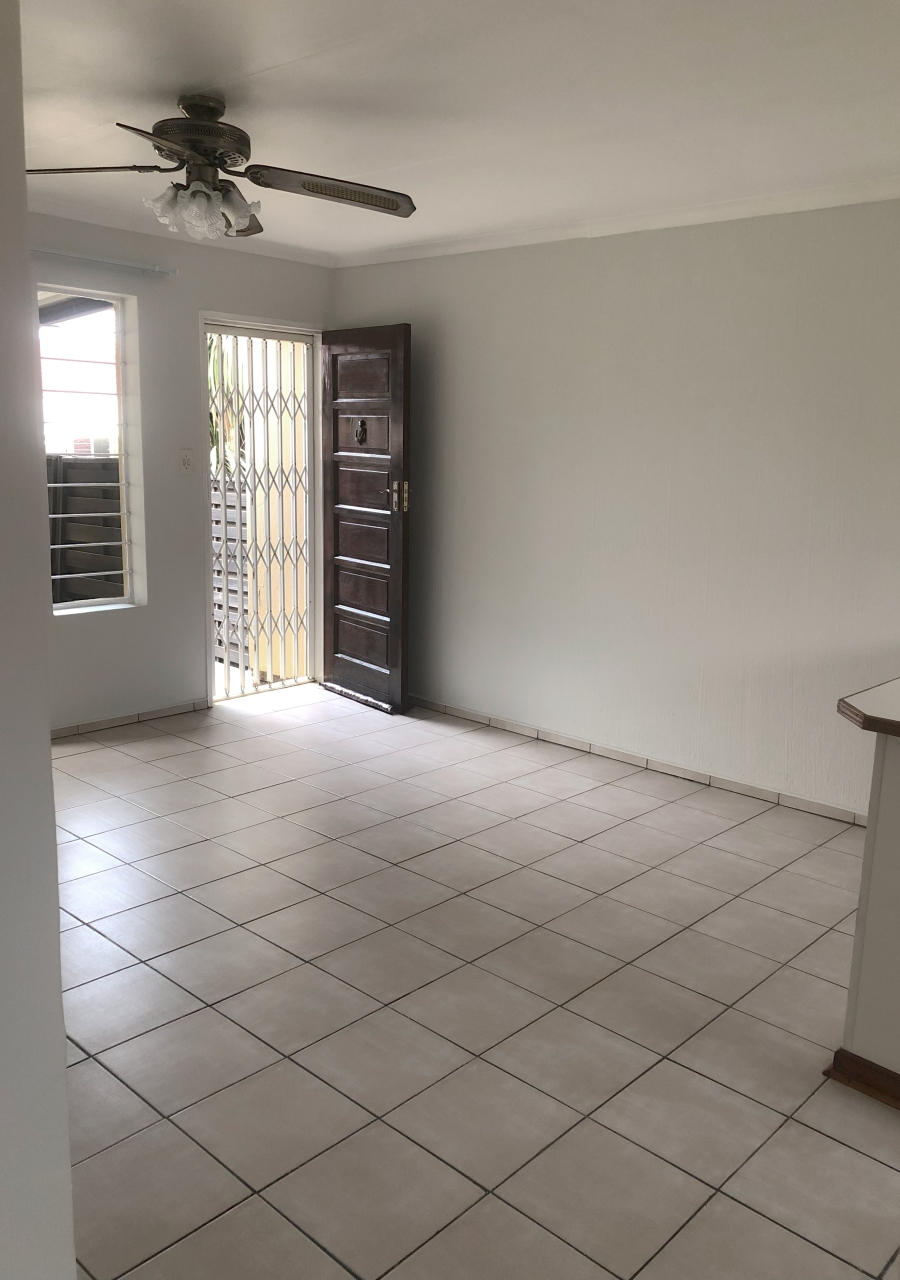 2 Bedroom Property for Sale in Birchleigh Gauteng