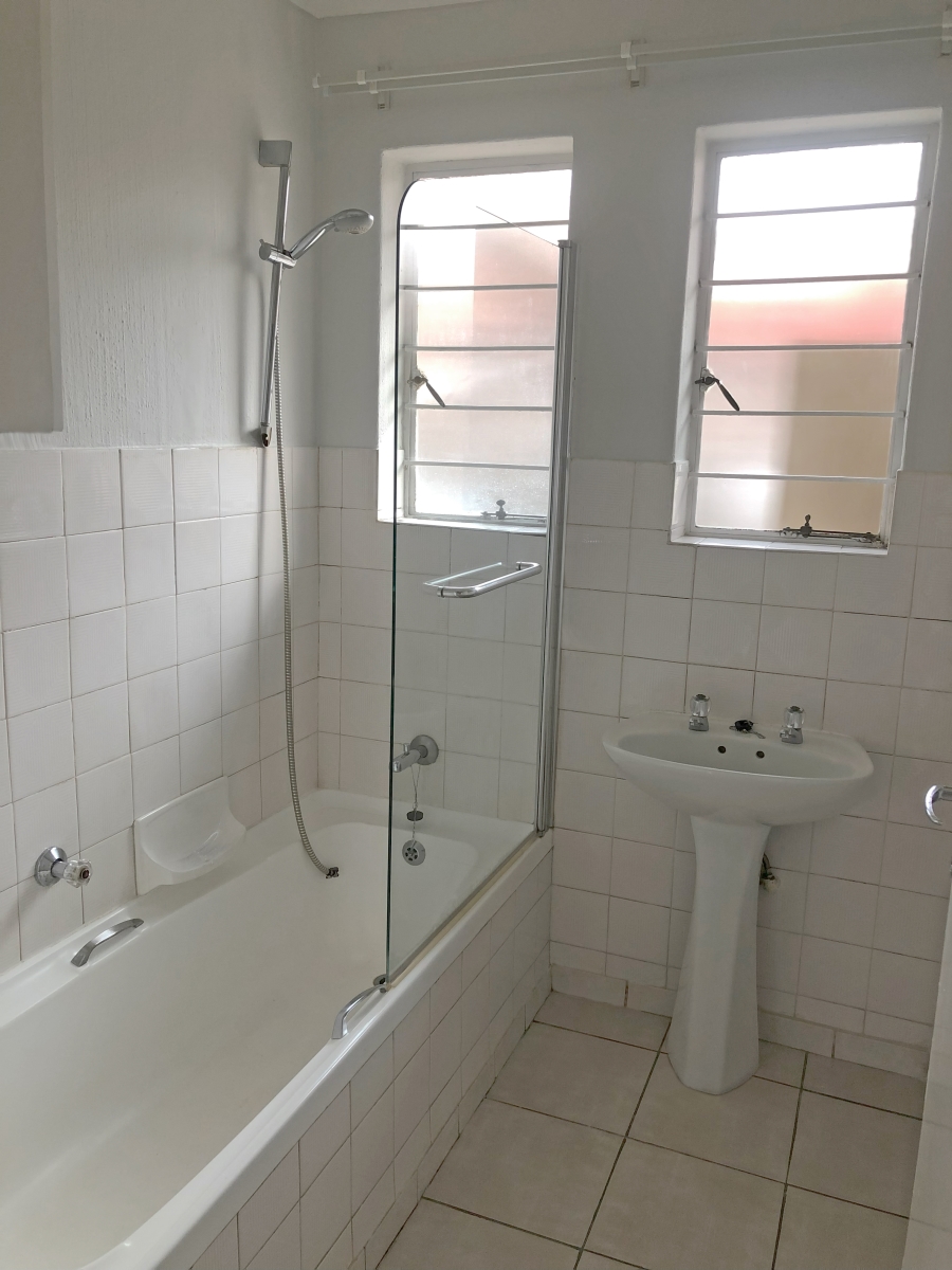 2 Bedroom Property for Sale in Birchleigh Gauteng