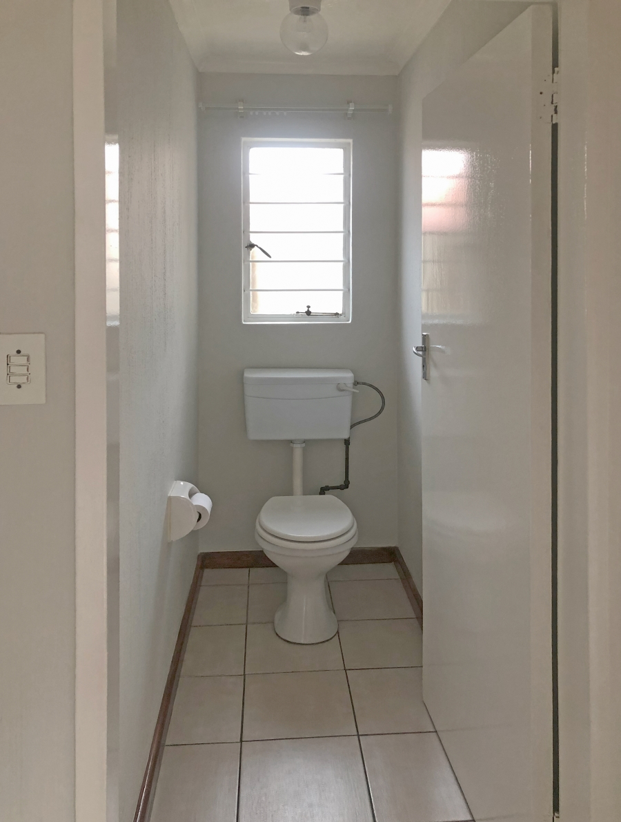 2 Bedroom Property for Sale in Birchleigh Gauteng