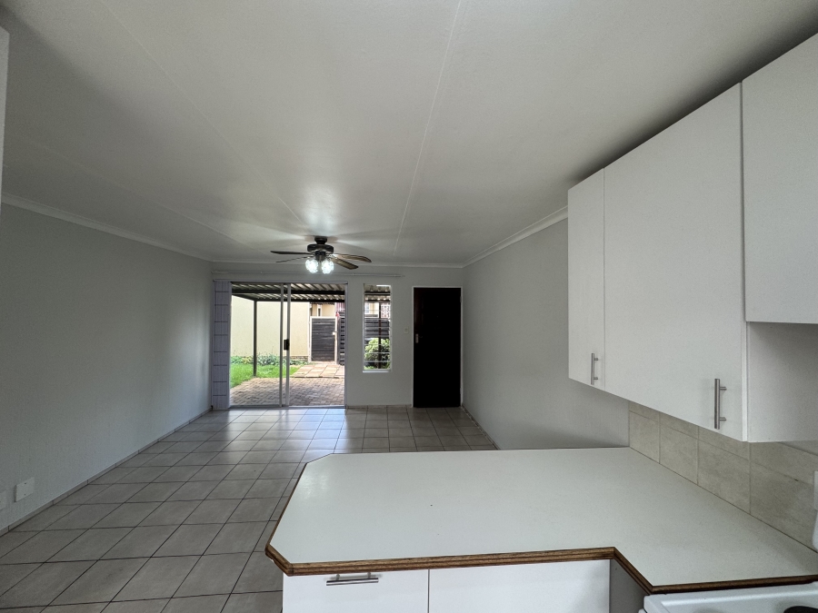 2 Bedroom Property for Sale in Birchleigh Gauteng