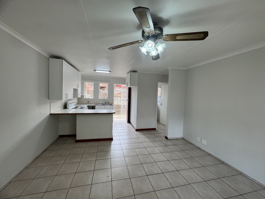 2 Bedroom Property for Sale in Birchleigh Gauteng