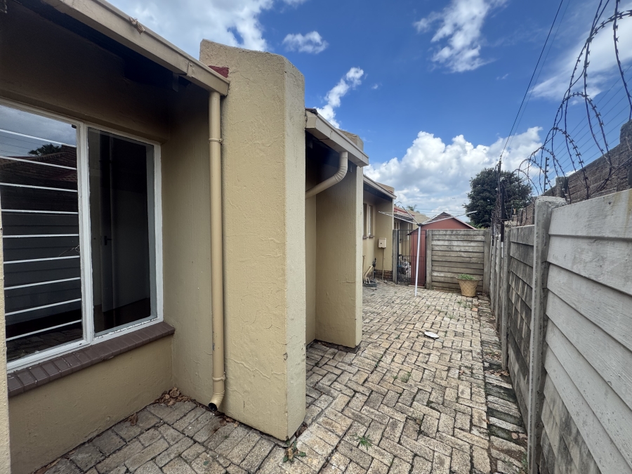 2 Bedroom Property for Sale in Birchleigh Gauteng