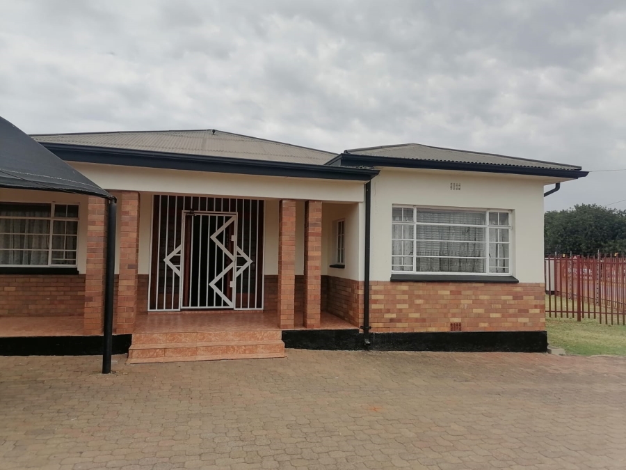 3 Bedroom Property for Sale in Witpoortjie Gauteng