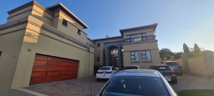 4 Bedroom Property for Sale in Blue Valley Golf Estate Gauteng