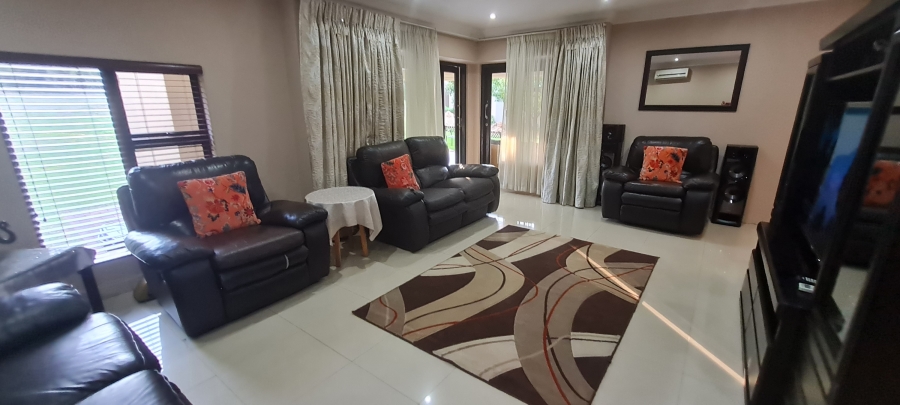 4 Bedroom Property for Sale in Blue Valley Golf Estate Gauteng