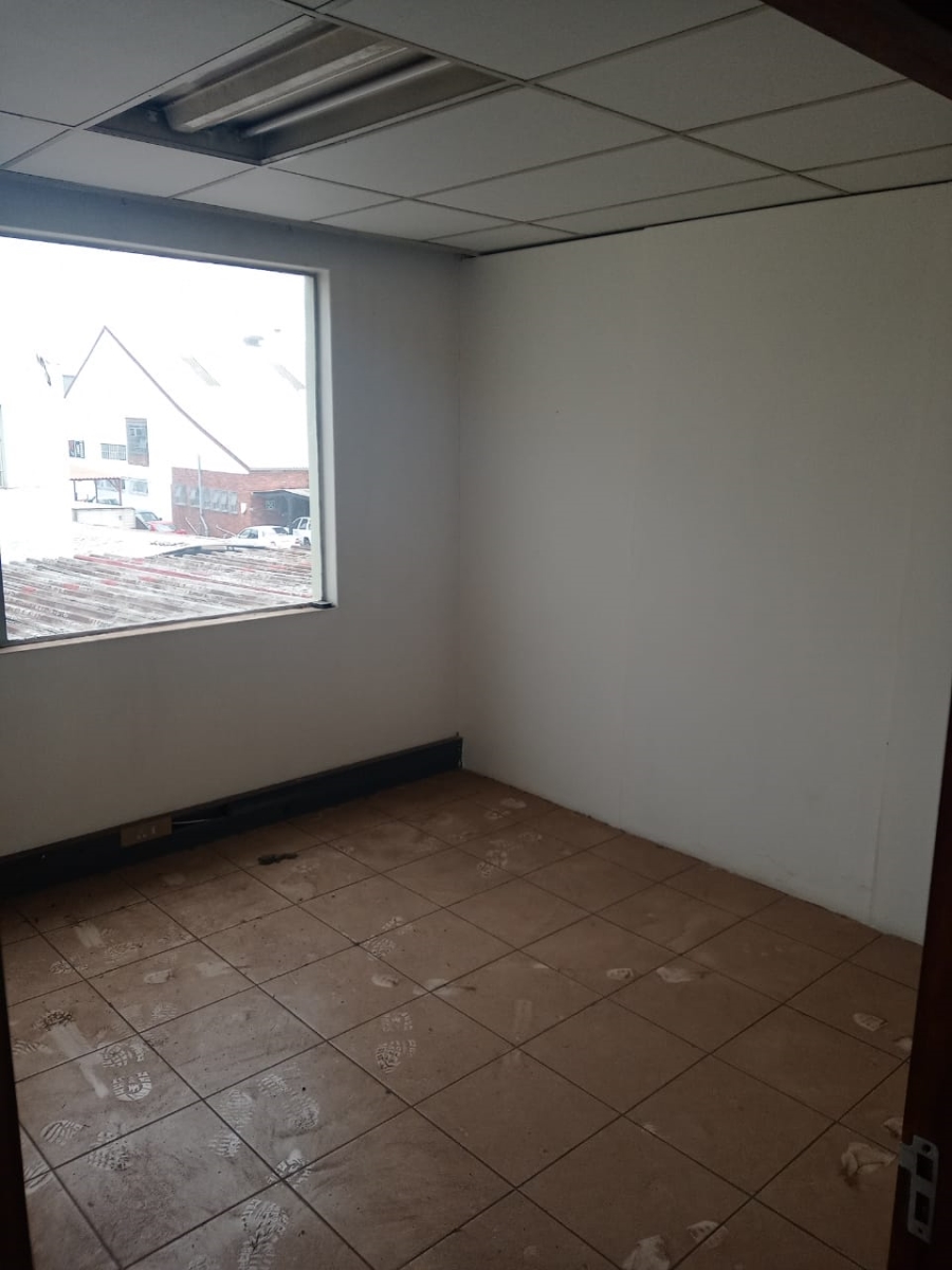 To Let commercial Property for Rent in Anderbolt Gauteng