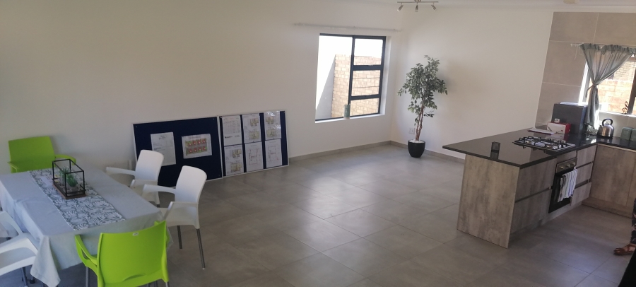 3 Bedroom Property for Sale in Radiokop Gauteng