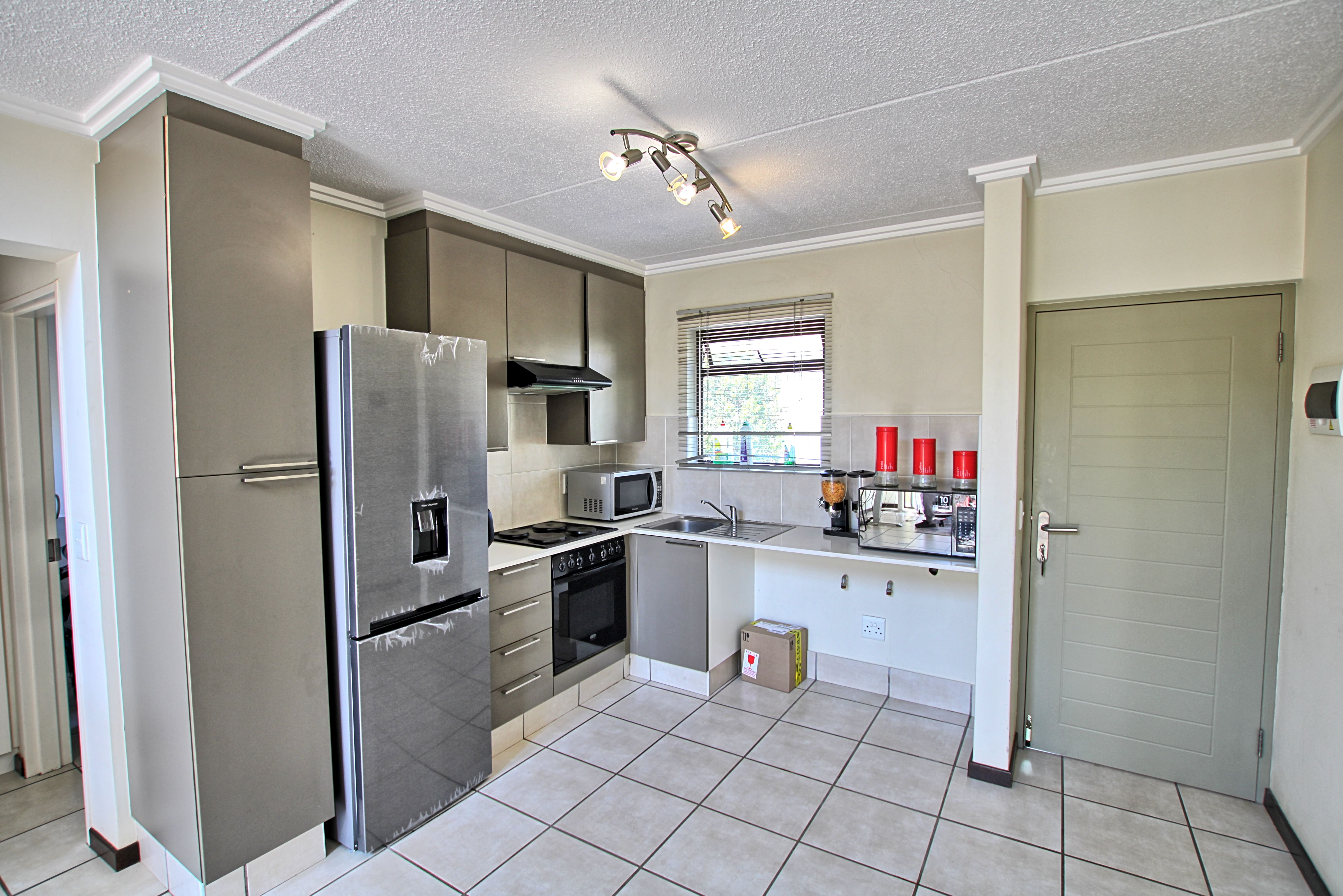 1 Bedroom Property for Sale in Bryanston Gauteng