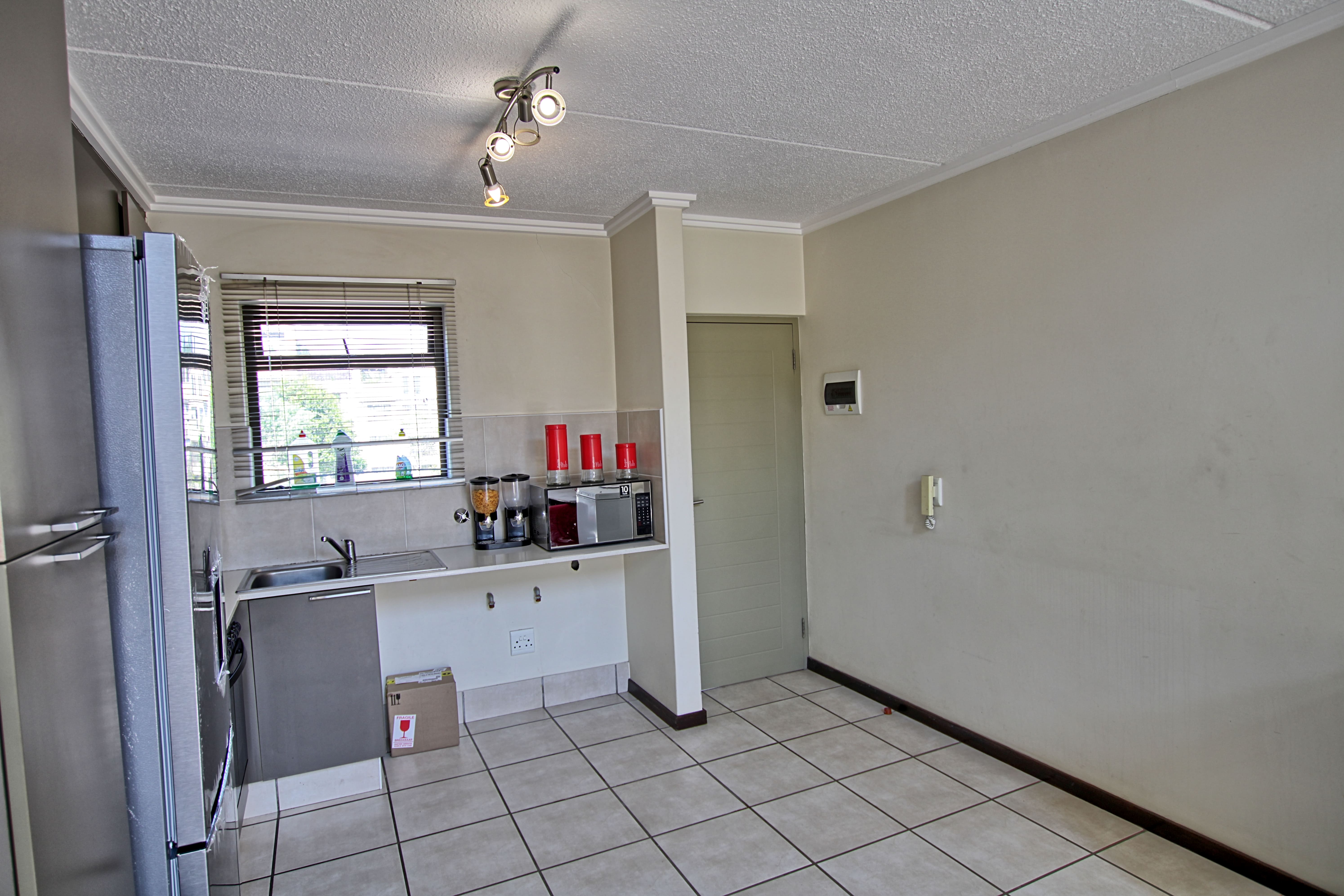 1 Bedroom Property for Sale in Bryanston Gauteng