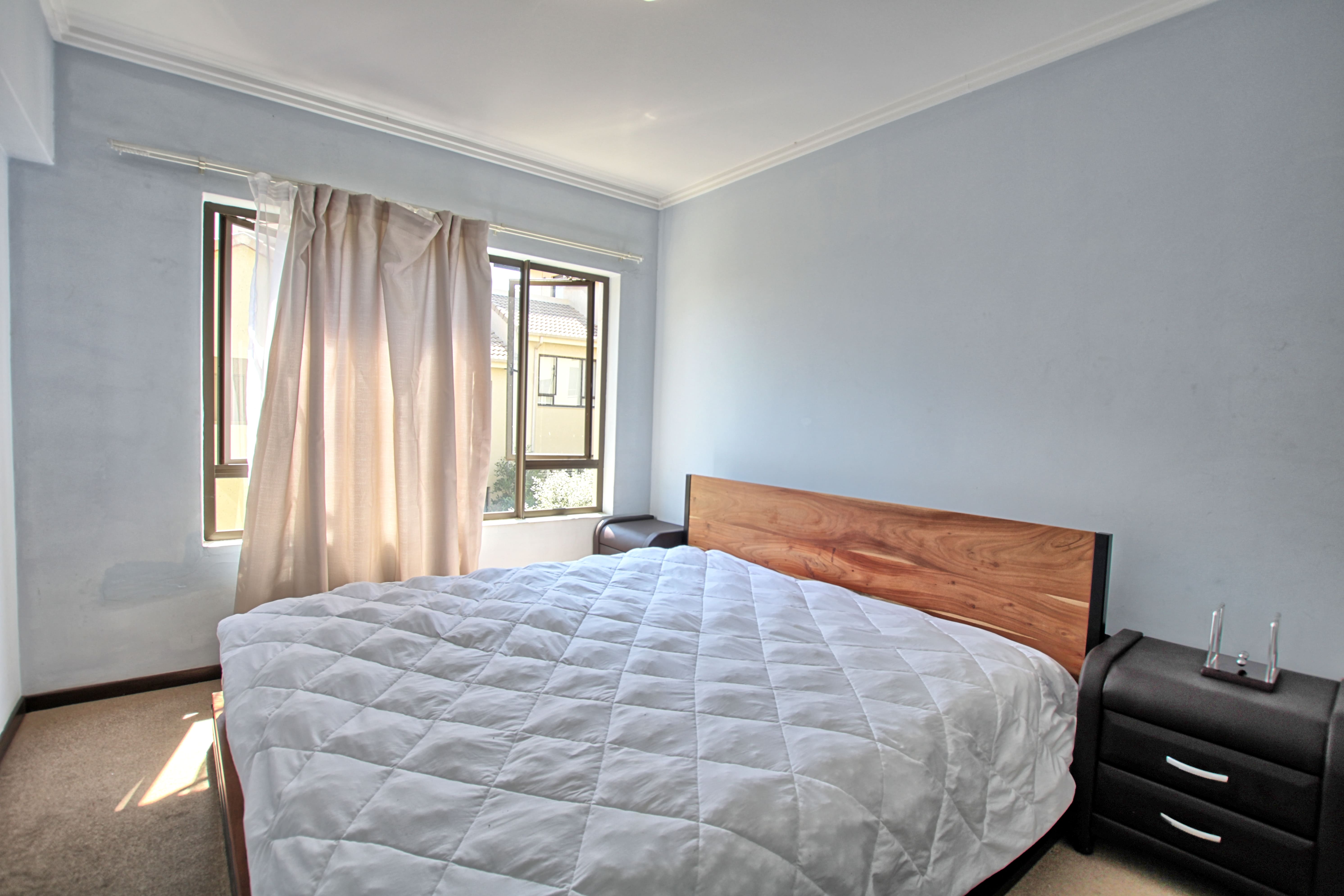 1 Bedroom Property for Sale in Bryanston Gauteng