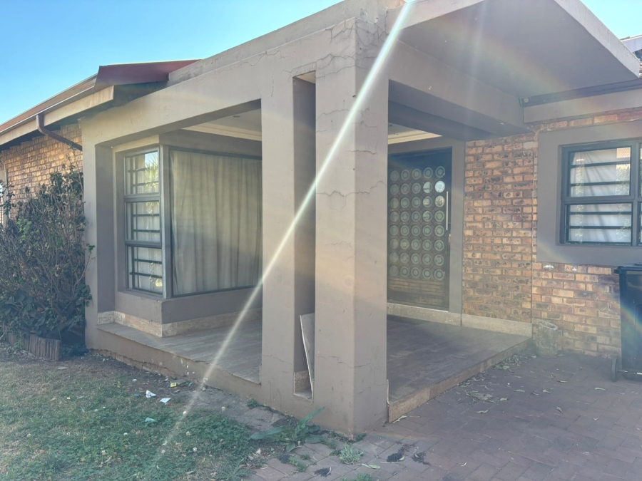 3 Bedroom Property for Sale in Actonville Gauteng