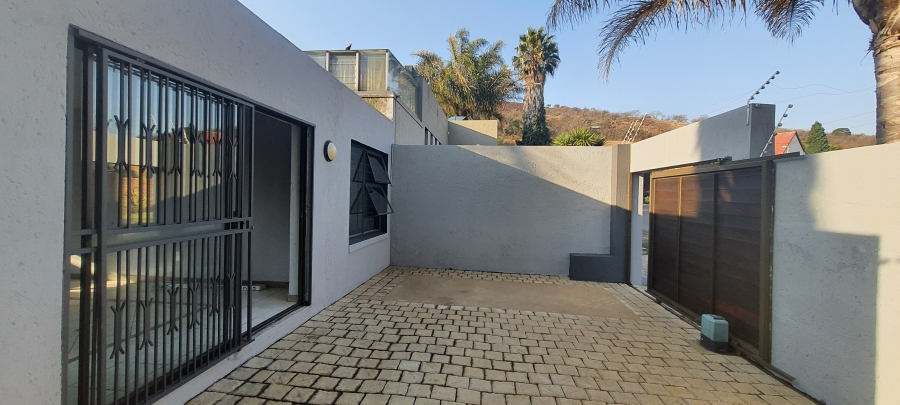 To Let 1 Bedroom Property for Rent in Bassonia Gauteng