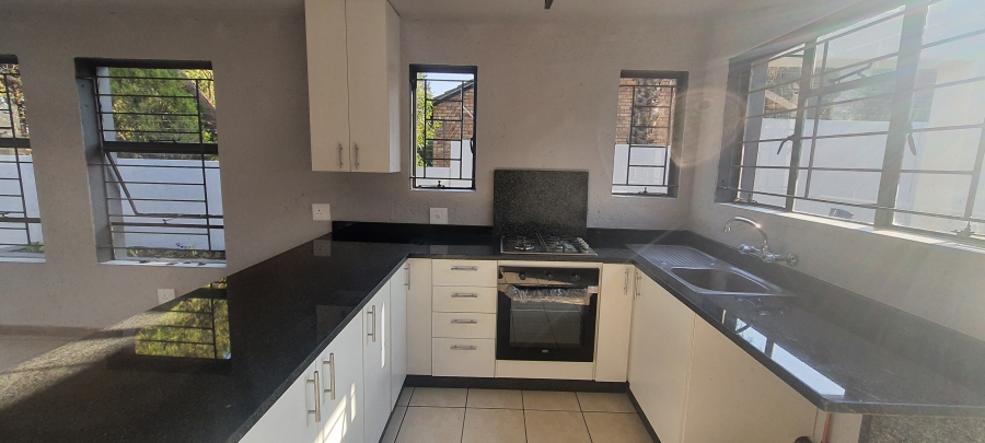 To Let 1 Bedroom Property for Rent in Bassonia Gauteng