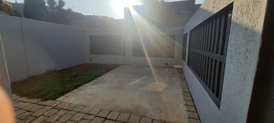 To Let 1 Bedroom Property for Rent in Bassonia Gauteng