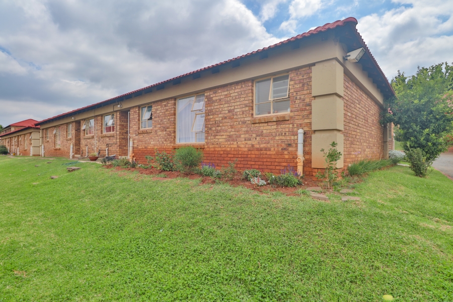 3 Bedroom Property for Sale in Liefde en Vrede Gauteng