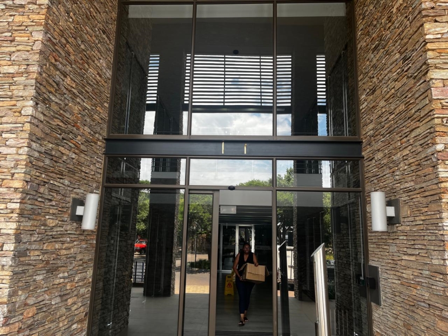 To Let commercial Property for Rent in Greenstone Ridge Gauteng