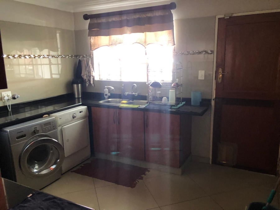 5 Bedroom Property for Sale in Montana Park Gauteng