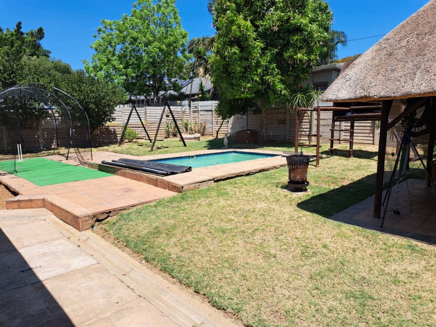 4 Bedroom Property for Sale in Magalieskruin Gauteng