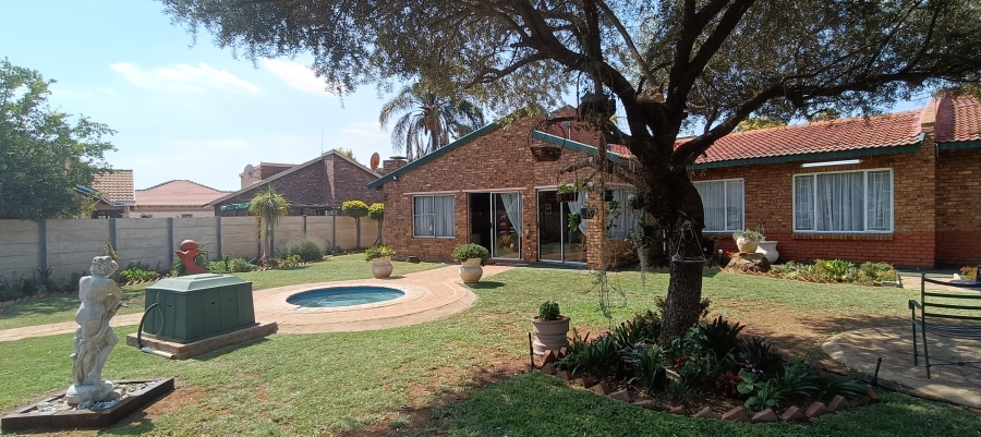 3 Bedroom Property for Sale in Doornpoort Gauteng