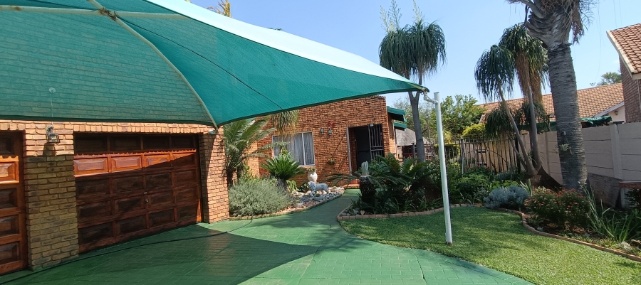 3 Bedroom Property for Sale in Doornpoort Gauteng