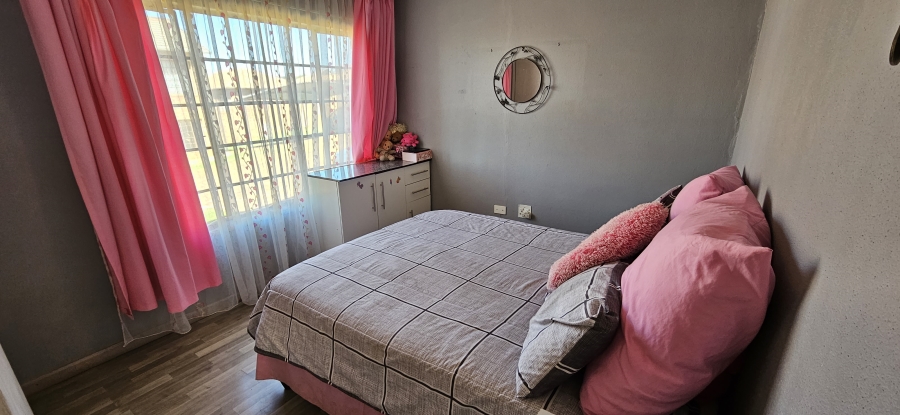 2 Bedroom Property for Sale in Elandshaven Gauteng