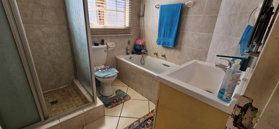 2 Bedroom Property for Sale in Elandshaven Gauteng