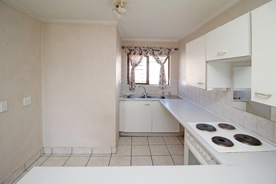 To Let 2 Bedroom Property for Rent in Marais Steyn Park Gauteng