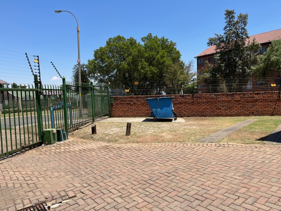 2 Bedroom Property for Sale in Croydon Gauteng