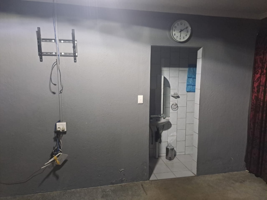 To Let 1 Bedroom Property for Rent in Sharon Park Gauteng