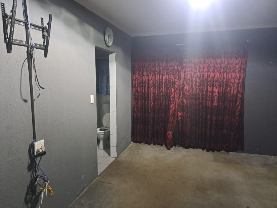 To Let 1 Bedroom Property for Rent in Sharon Park Gauteng