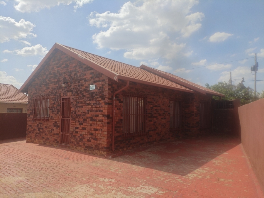 2 Bedroom Property for Sale in Tsakane Gauteng