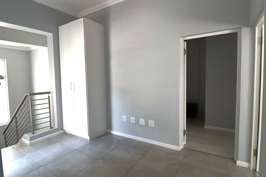 To Let 3 Bedroom Property for Rent in Bryanston Gauteng