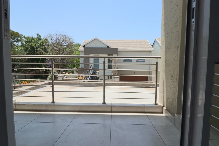 To Let 3 Bedroom Property for Rent in Bryanston Gauteng