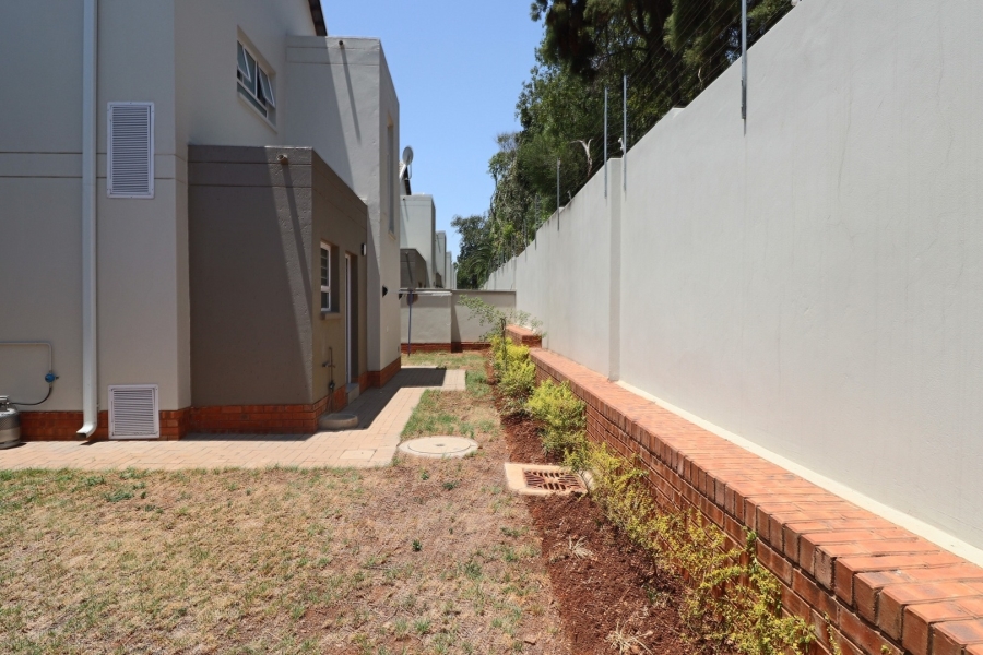 To Let 3 Bedroom Property for Rent in Bryanston Gauteng