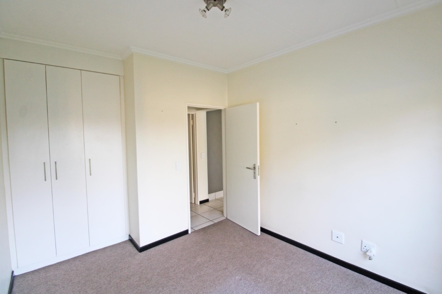 To Let 1 Bedroom Property for Rent in Bryanston Gauteng