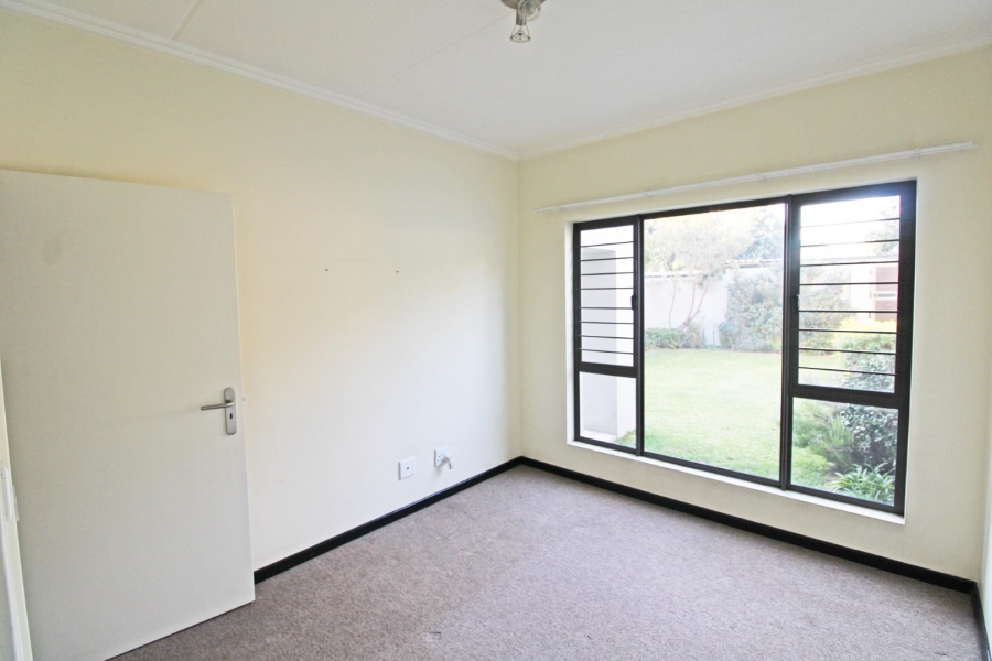 To Let 1 Bedroom Property for Rent in Bryanston Gauteng