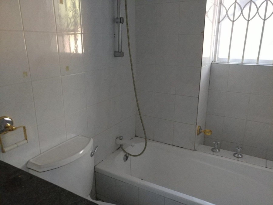 To Let 3 Bedroom Property for Rent in Morningside Gauteng