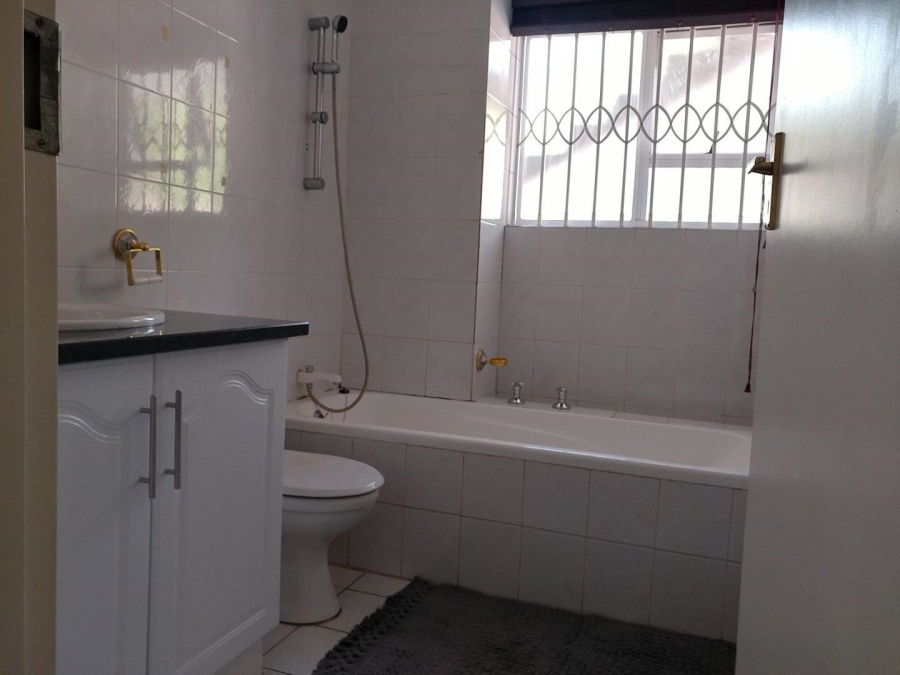 To Let 3 Bedroom Property for Rent in Morningside Gauteng