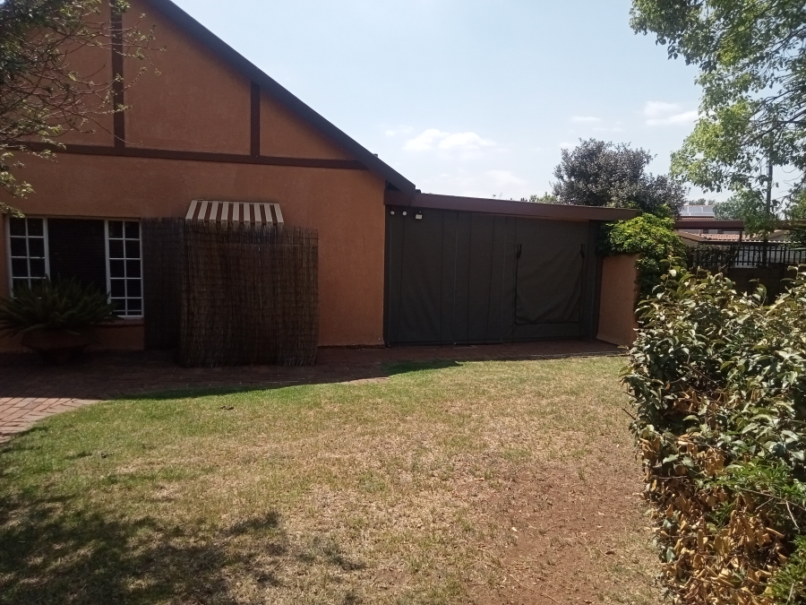 4 Bedroom Property for Sale in Doringkloof Gauteng