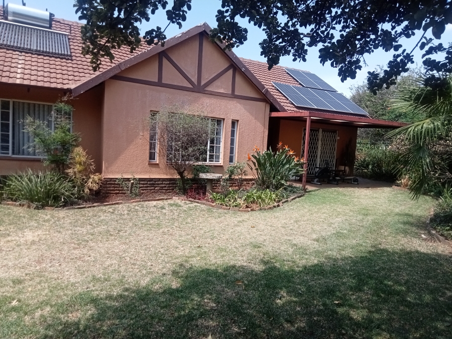 4 Bedroom Property for Sale in Doringkloof Gauteng