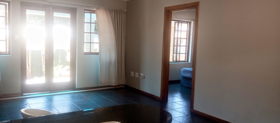 To Let 2 Bedroom Property for Rent in Parkwood Gauteng