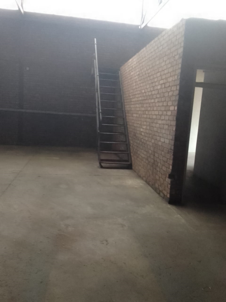 To Let commercial Property for Rent in Anderbolt Gauteng