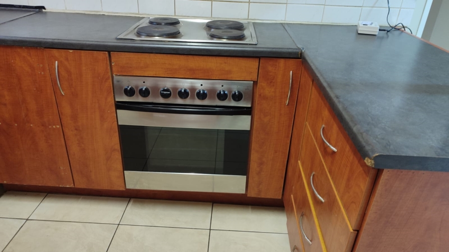 To Let 2 Bedroom Property for Rent in Noordwyk Gauteng