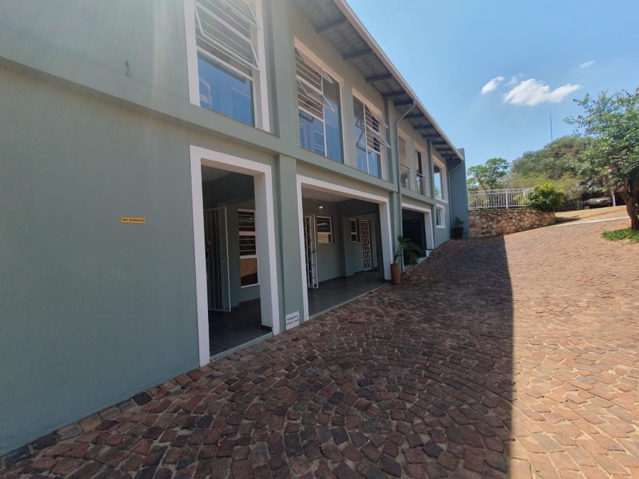 To Let 1 Bedroom Property for Rent in Wilro Park Gauteng